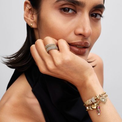 Pandora Campaign 192 BLACK FRIDAY SALE IS HERE! EN Image Set 1 800x800